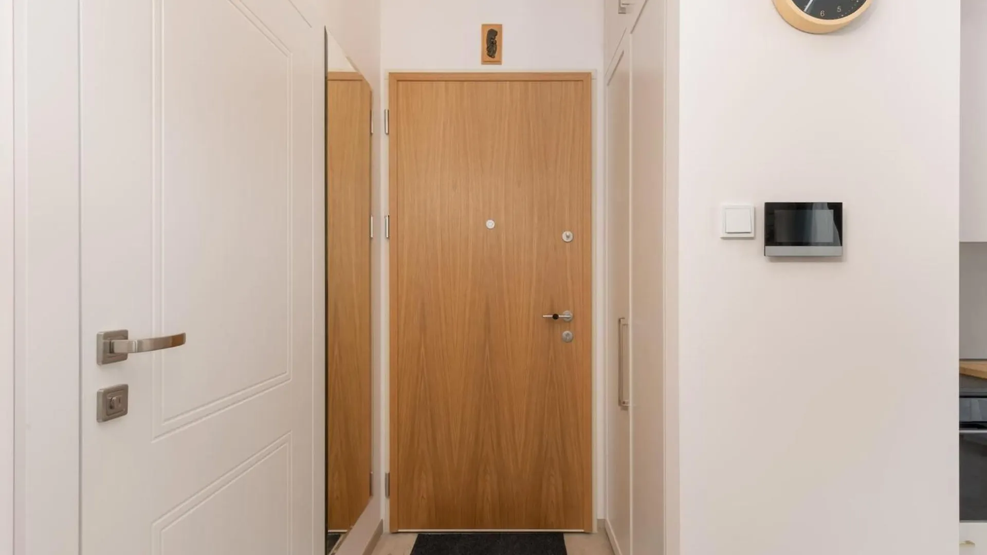 Aleja Solidarnosci 60B II By Noclegi Renters Warsaw Apartment